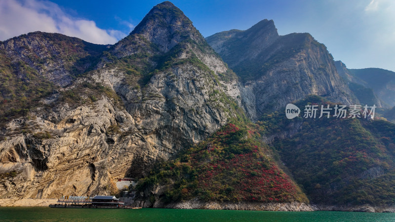 长江三峡巫峡红叶