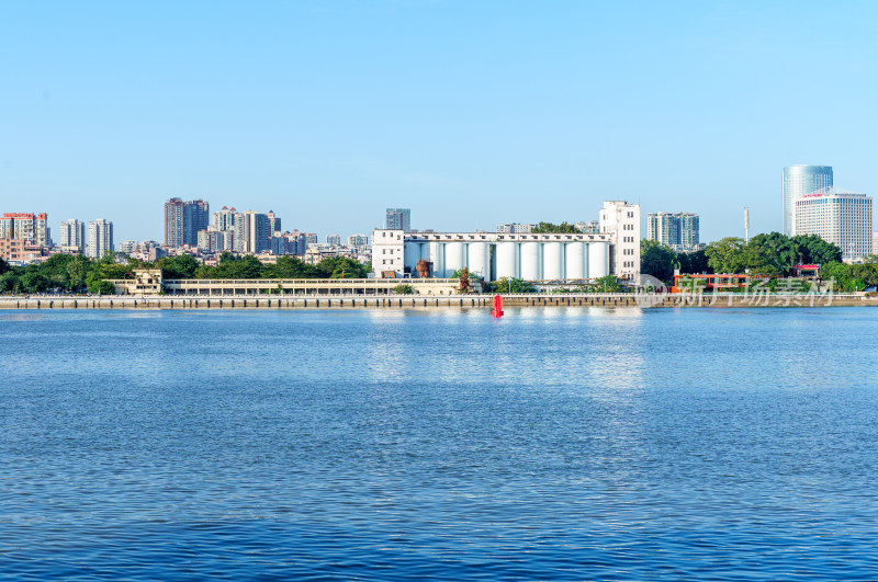 广州琶洲望珠江对岸城市建筑景观
