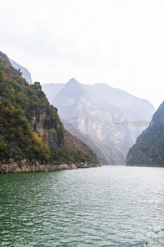 重庆市巫山县大宁河小三峡山川峡谷秋景