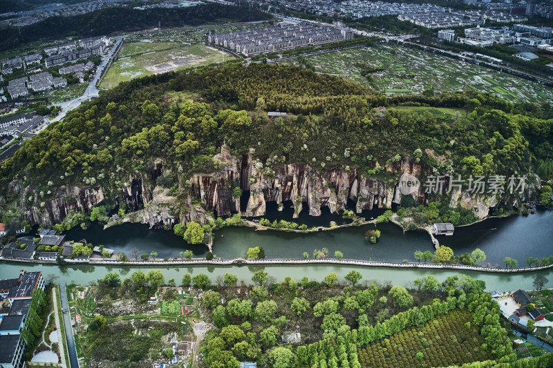 浙江绍兴东湖风景区