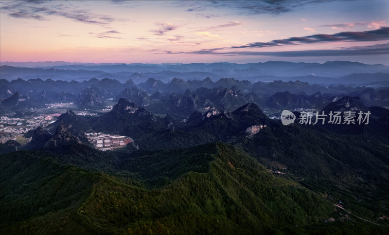 桂林喀斯特地貌，尧山风景