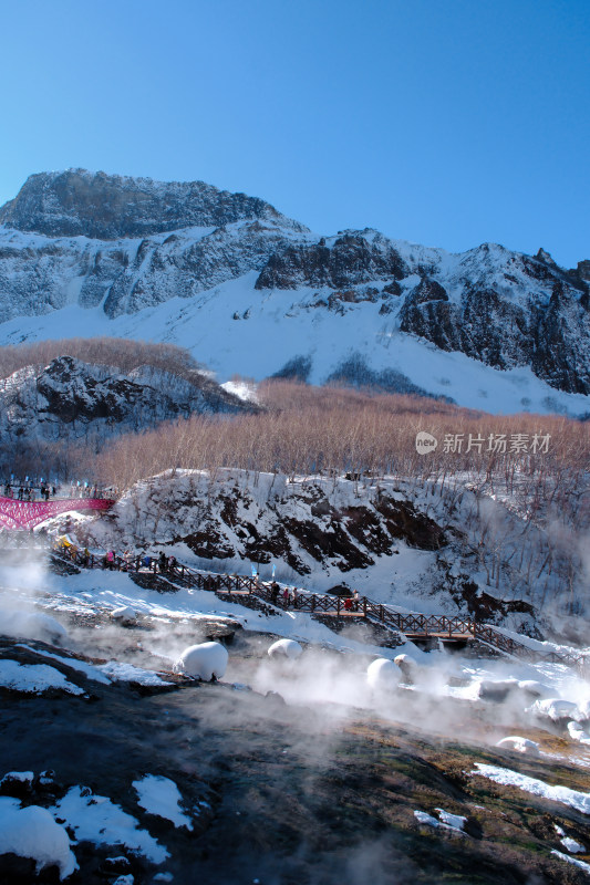 长白山聚龙火山温泉