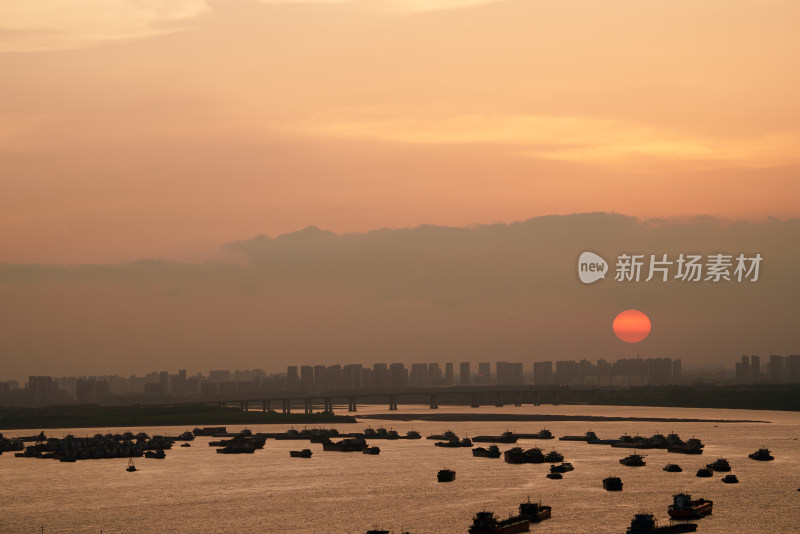 夏季武汉阳逻码头