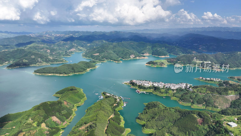 森林湖泊山川秀丽青山绿水