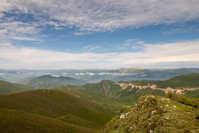 蓝天白云山峰山脉云海