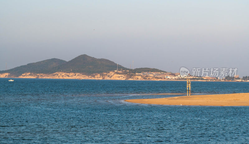 海岛沙滩和海洋