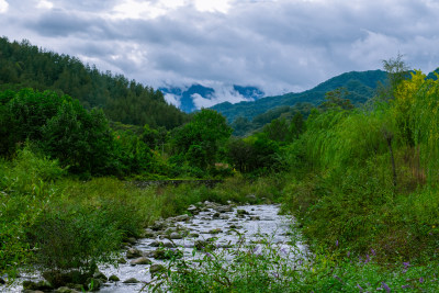 汉中留坝火烧店镇秦岭深处的山水田园风光