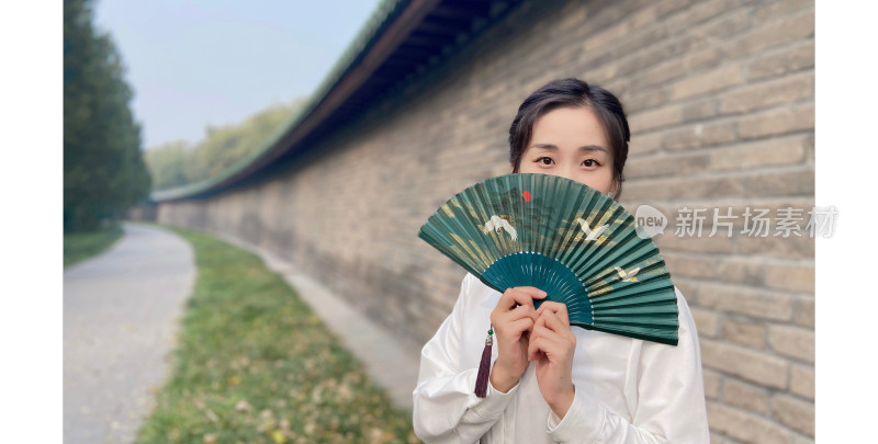 天坛与古装美女