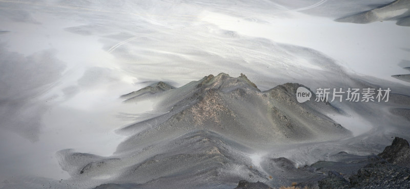 高清拍摄青海黑独山特殊的雅丹地貌风光