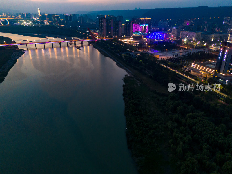 宝鸡城市夜幕降临夜景航拍图