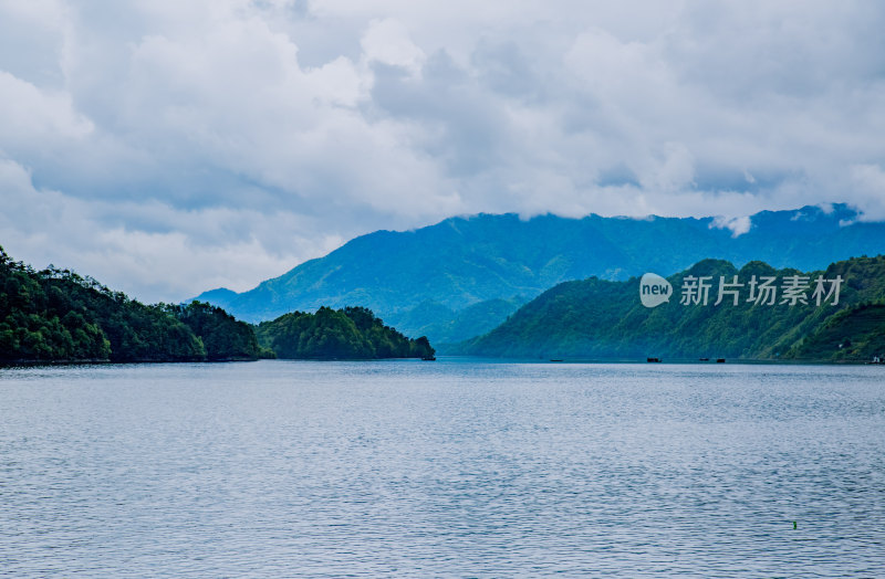 春日千岛湖风光