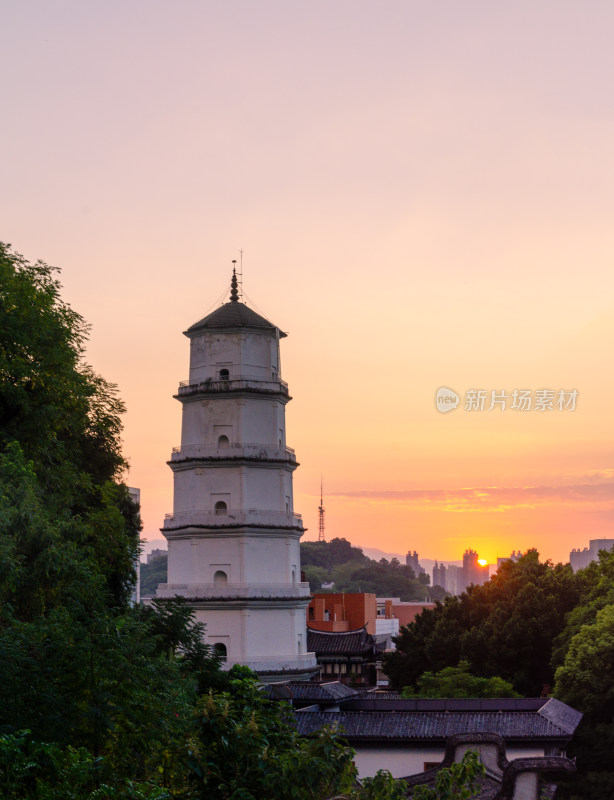 亚洲中国福建省福州市于山风景区定光寺白塔