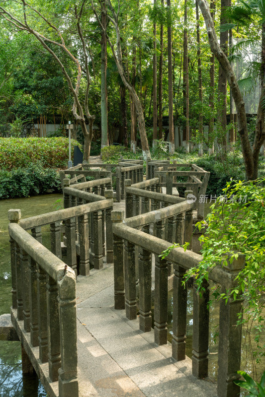 上海青浦朱家角古镇课植园