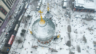 空中俯瞰哈尔滨索菲亚教堂建筑雪景下雪雪景