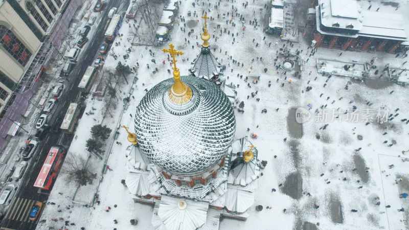 空中俯瞰哈尔滨索菲亚教堂建筑雪景下雪雪景