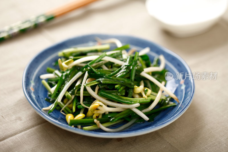 韭菜炒豆芽