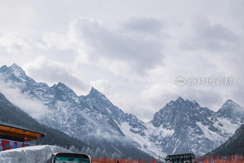 川西雪山特写