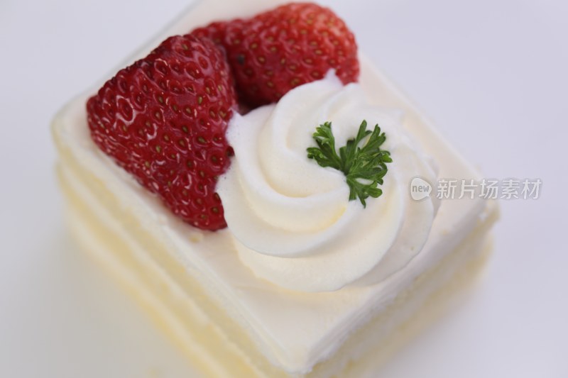 草莓蛋糕 (1)