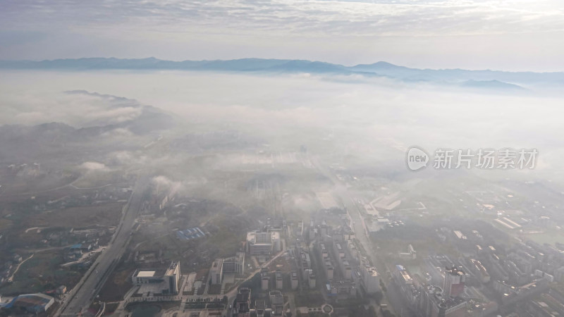 城市云海鸟瞰全景