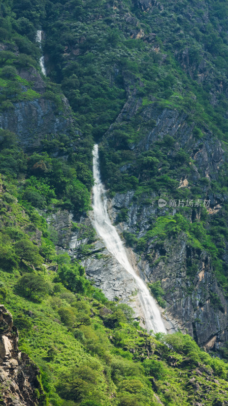 丽江虎跳峡高路徒步