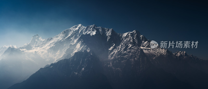 郎当利荣雪山