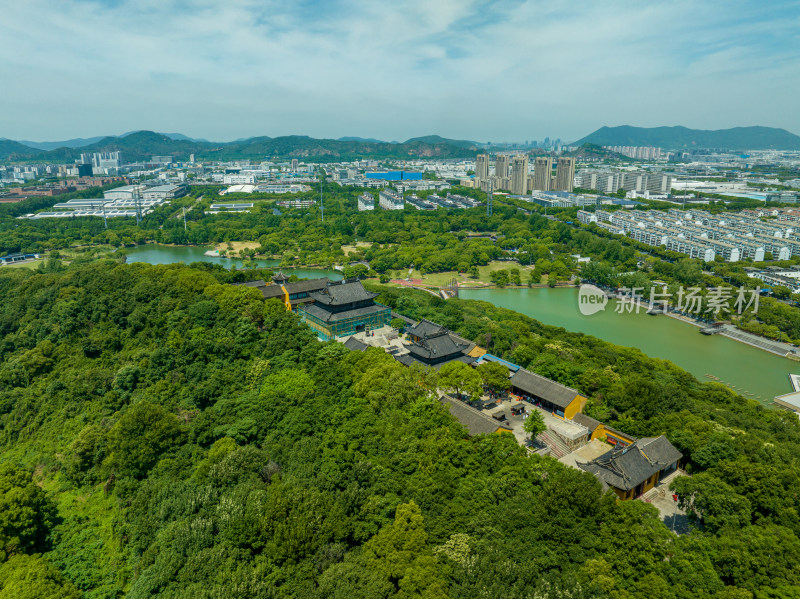 航拍夏季苏州高新区何山公园何山道院