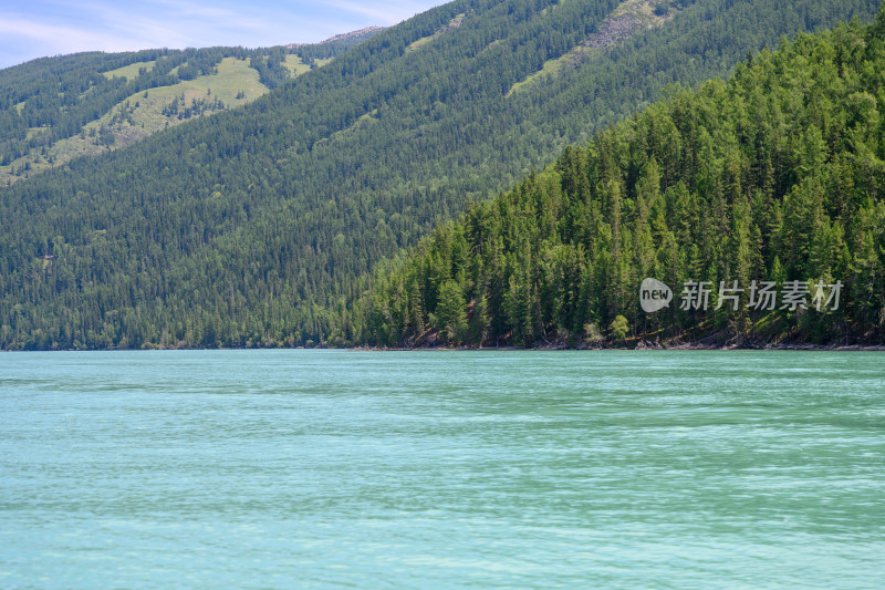 夏季新疆阿勒泰喀纳斯湖自然风光