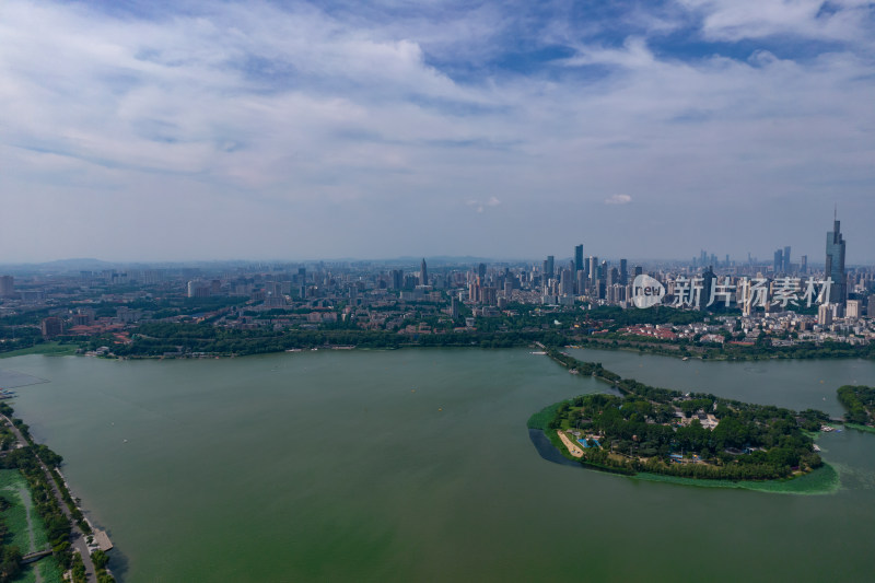 江苏南京玄武湖城市风光航拍摄影图