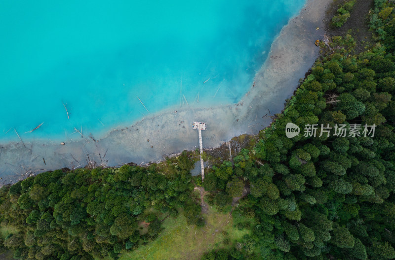 航拍西藏林芝新措风景