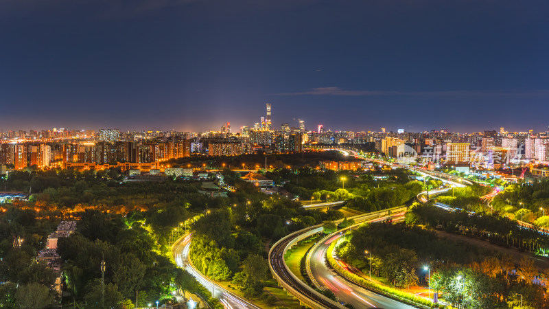 北京璀璨夜 高架桥与灯火交织的盛景