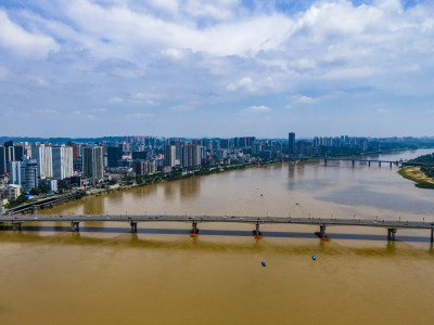 湖南株洲城市蓝天白云