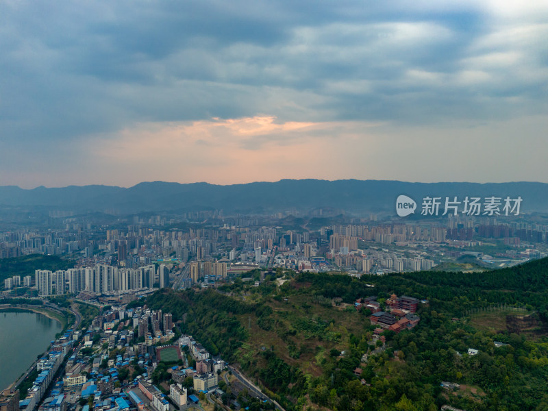 达州通川区城市建设航拍图