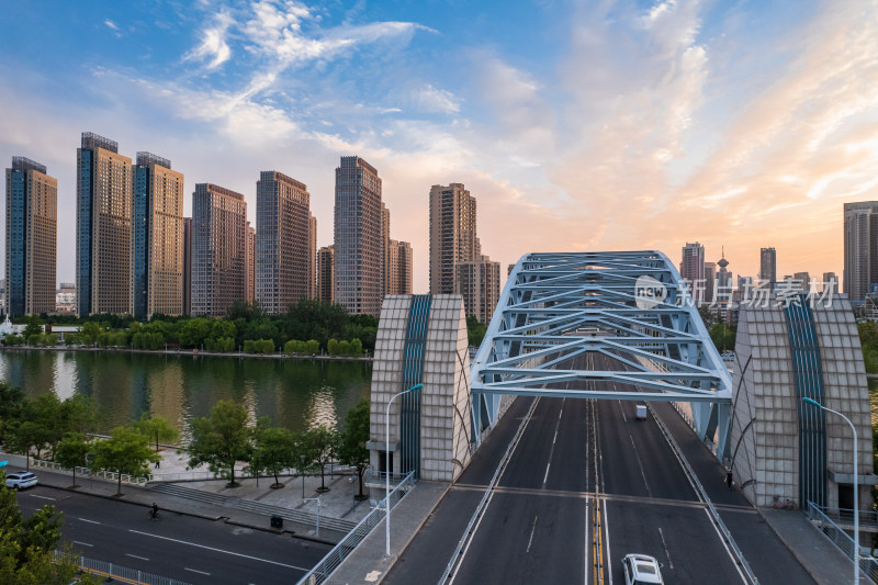 天津海河风景线国泰桥城市建筑日落夜景航拍