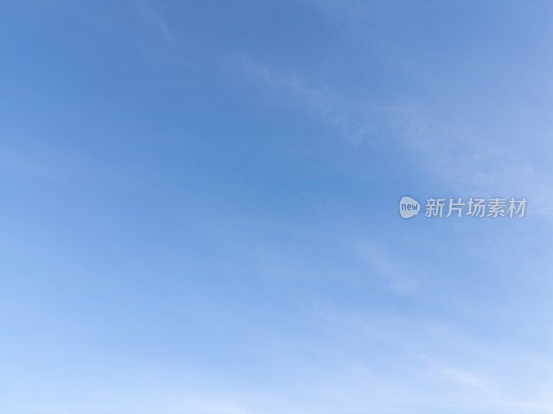 无人机高空航拍的天空