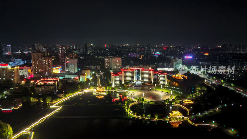 航拍湖北鄂州市政府夜景