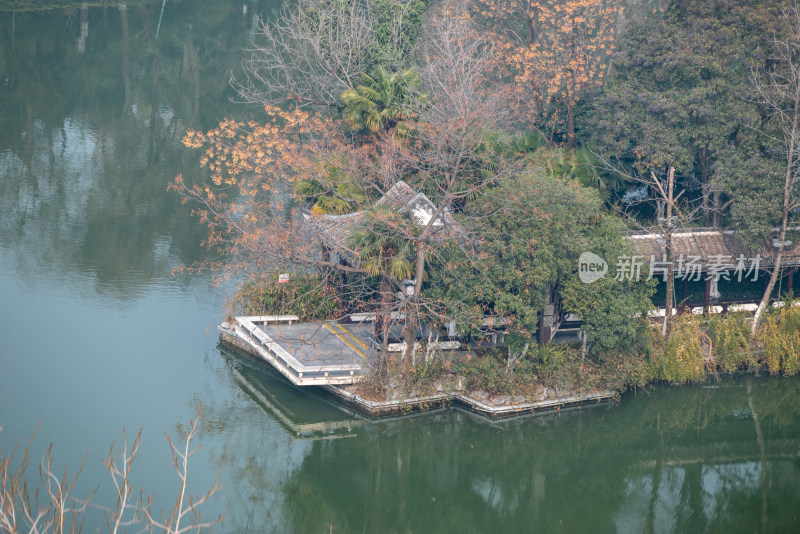 冬日，合肥市包公园湖边风景