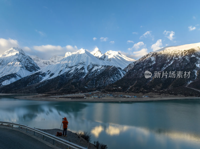 西藏昌都然乌湖来古雪山冰湖高空航拍