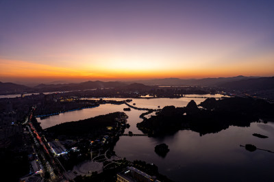 广东肇庆夕阳晚霞夜景航拍摄影图