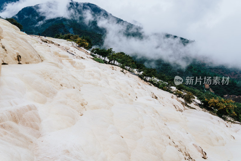 迪庆藏族自治州白水台