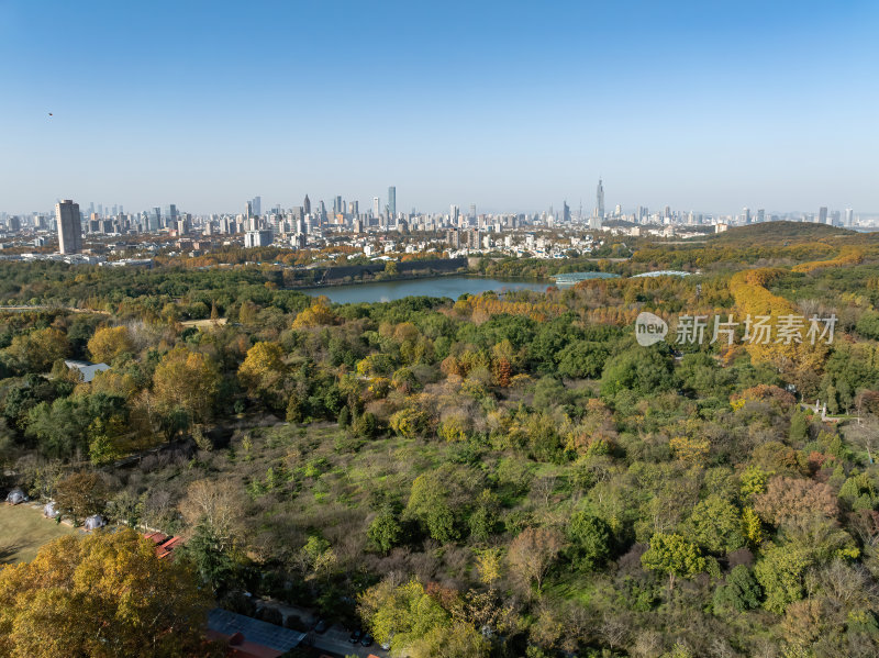 江苏南京灵山风景区前湖秋天秋色航拍