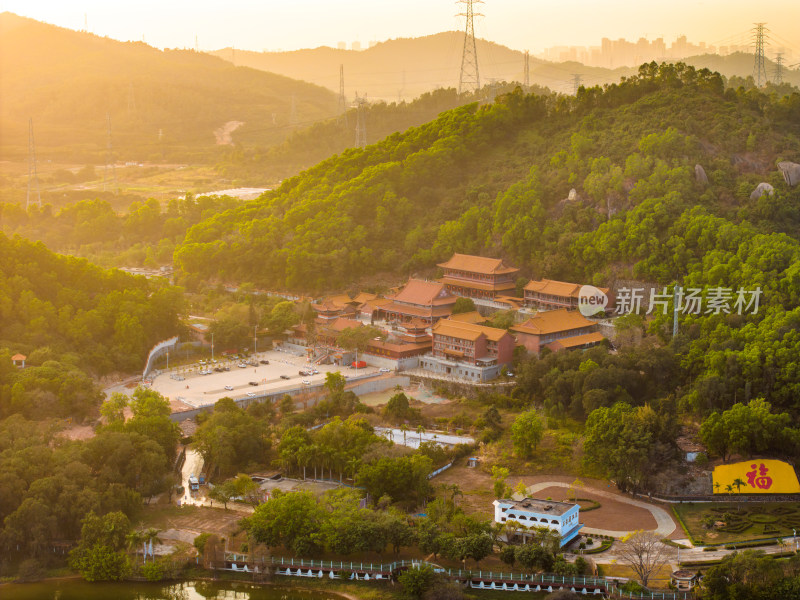 深圳市石岩弘源寺日落航拍