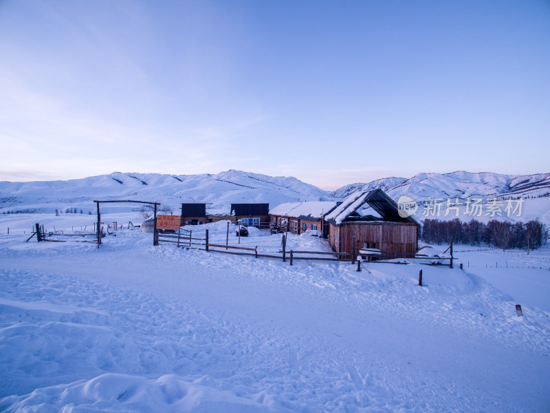 新疆阿勒泰白哈巴村冬季雪景