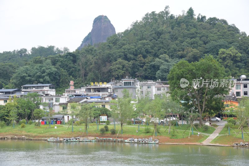 广东韶关：丹霞山阳元石景区