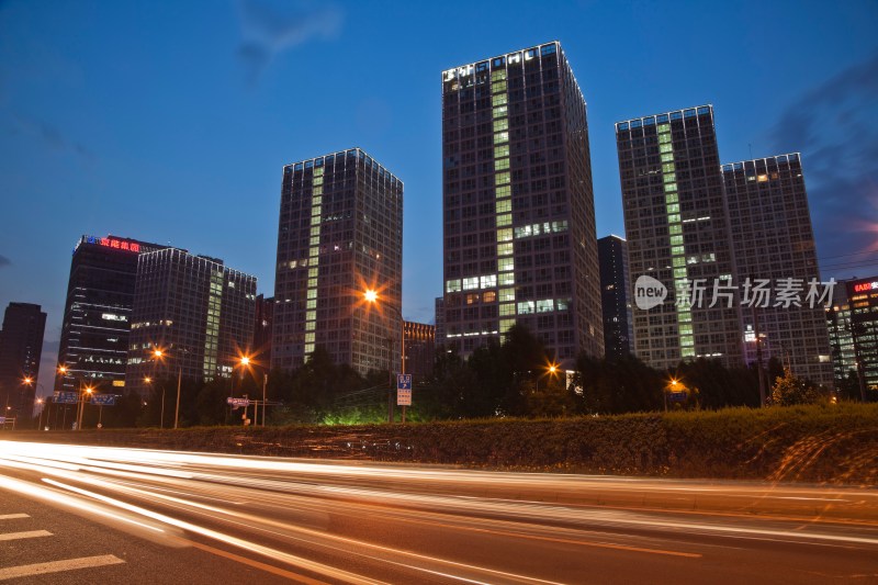 CBD道路夜景