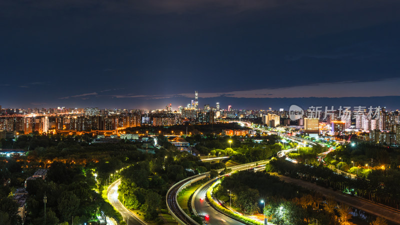 北京夜色 立交桥上的流光溢彩