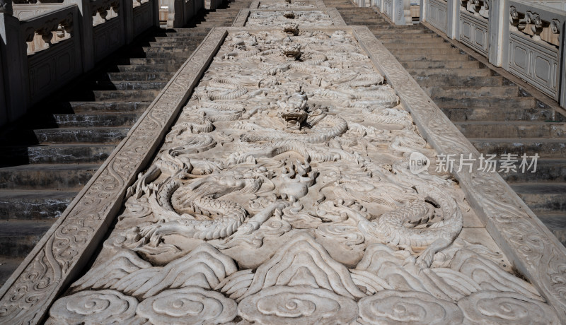 故宫太和殿的古代龙浮雕