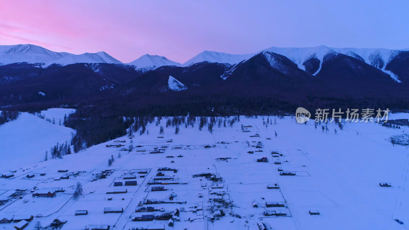 新疆阿勒泰白哈巴村冬季雪景