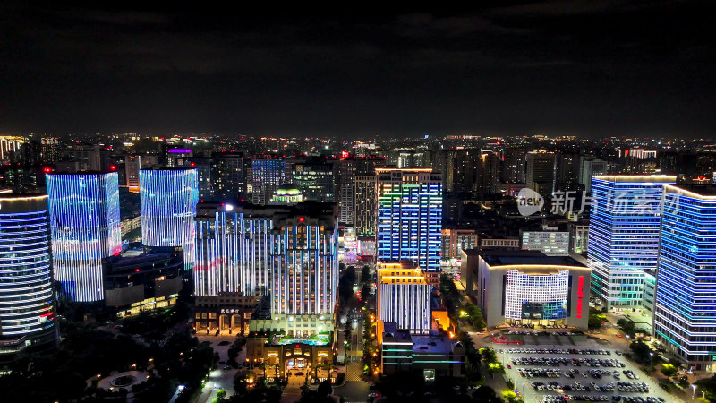 广东汕头时代广场万象城夜景灯光航拍图