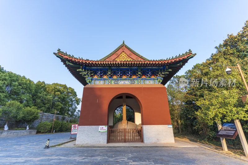 武汉江夏区龙泉山风景区明王寝