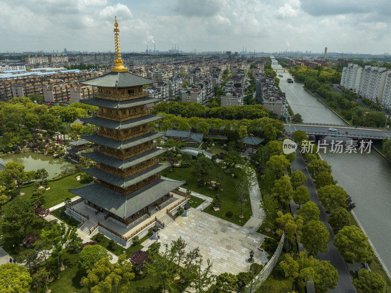 上海宝山寺寺庙中式建筑航拍